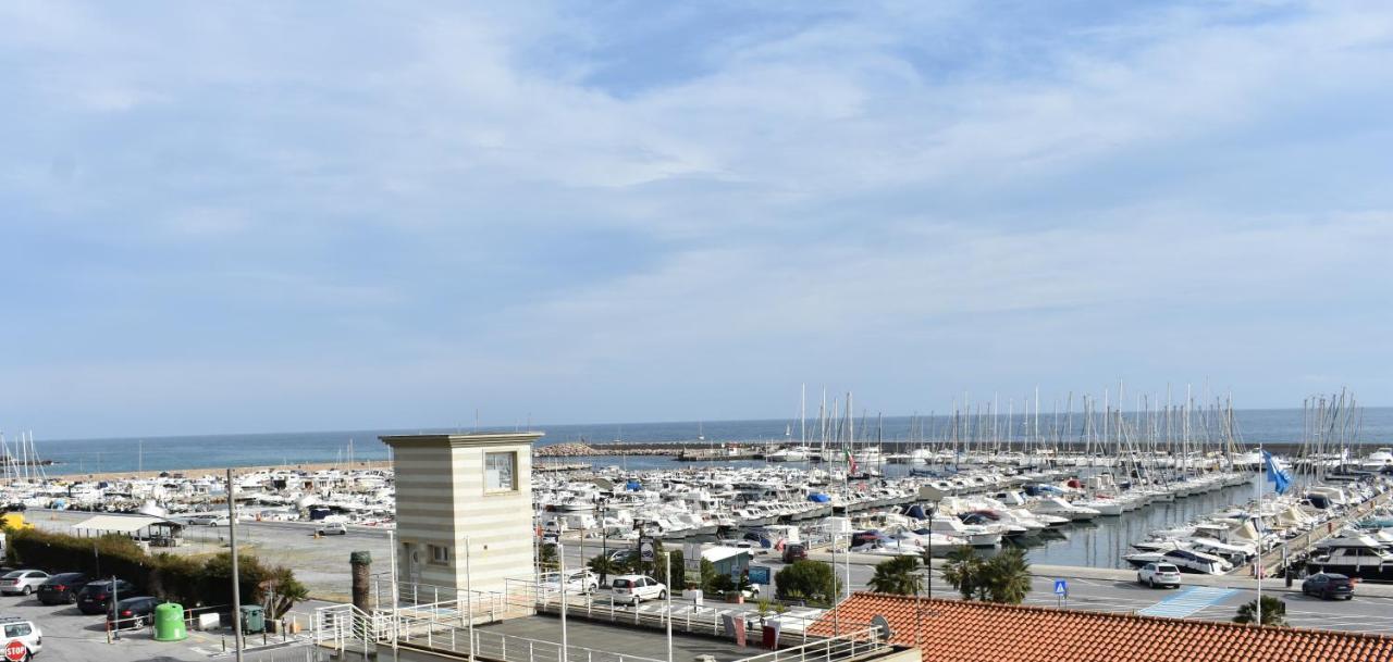 Hotel Garden Marina dʼMarina dʼAndora Eksteriør billede